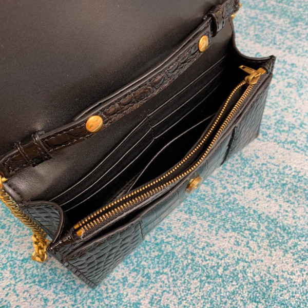 Ba*len*cia*ga hourglass wallet on chain