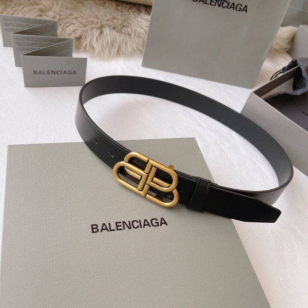 Ba*len*cia*ga belt