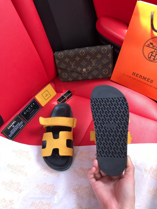 H**mes sandal