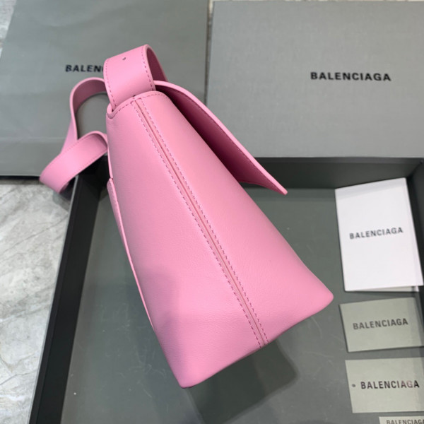Ba*len*cia*ga downtown medium shoulder bag