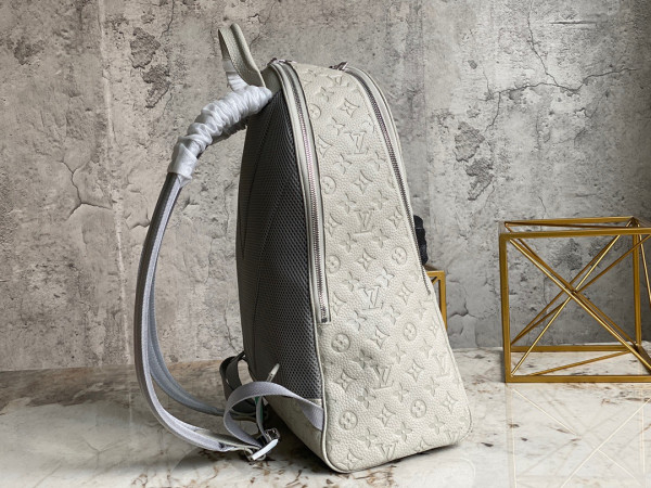 l0*is V*t0n ellipse backpack
