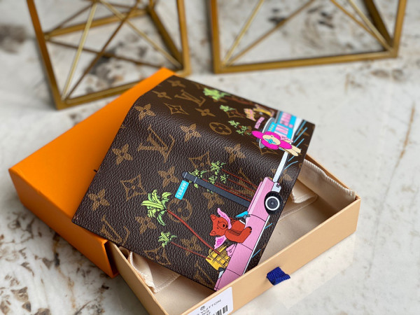 l0*is V*t0n passport cover