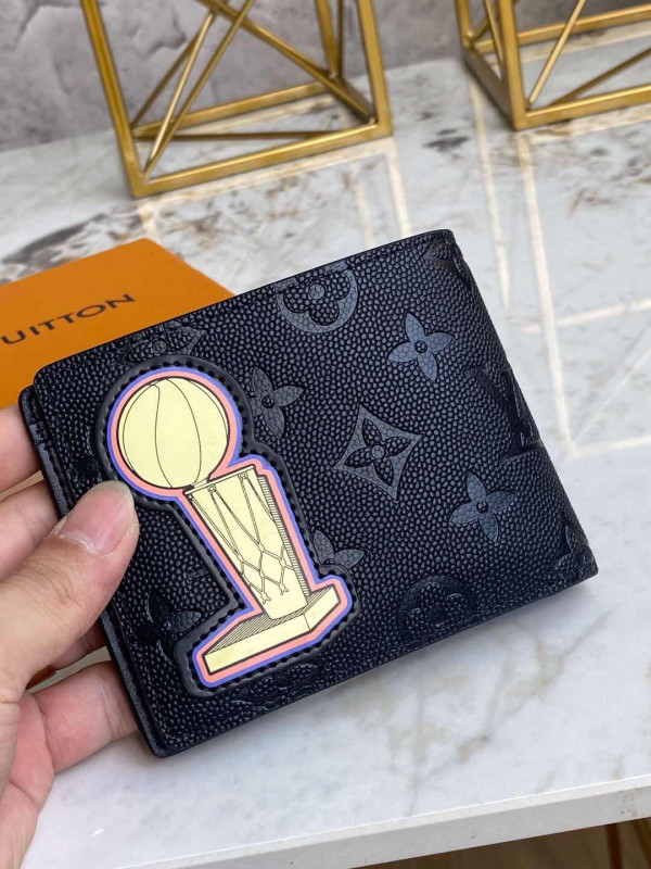 l0*is V*t0n lvxnba multiple wallet