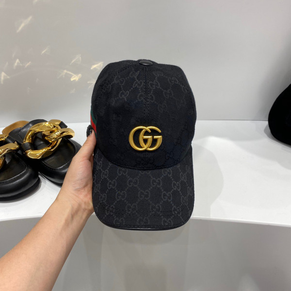 G*u*i hat