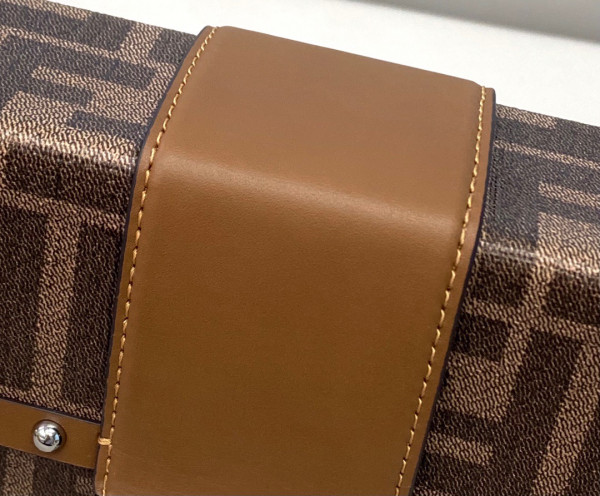 F**di baguette trunk mini