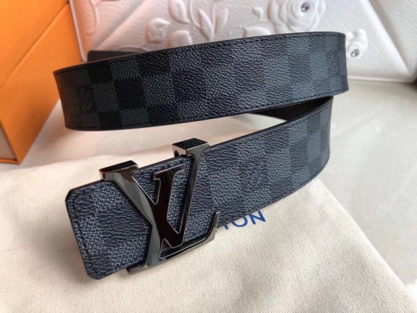 l0*is V*t0n belt