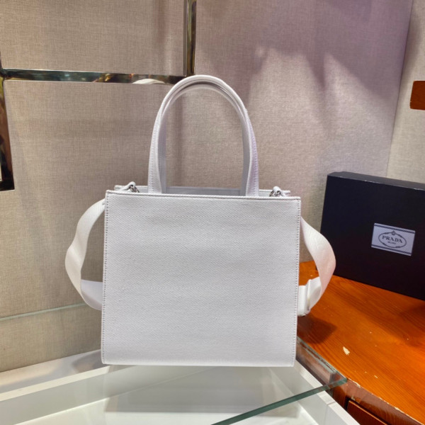 Pra*a tote bag