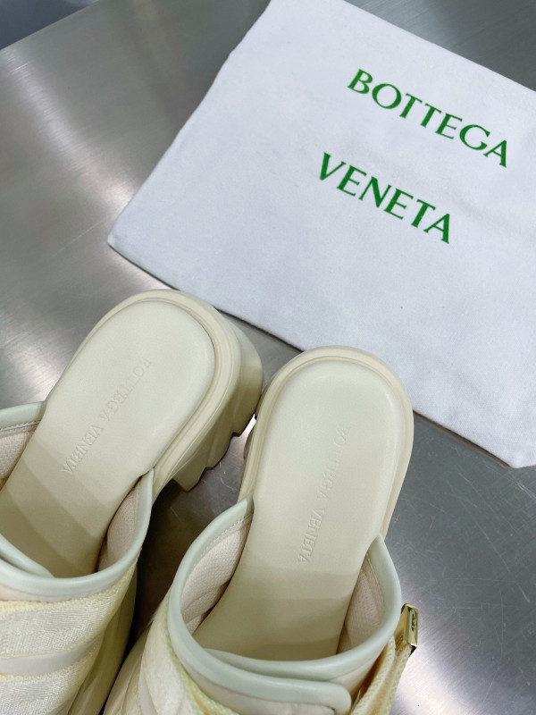 bo*te*ga Ve*ne*ta flash