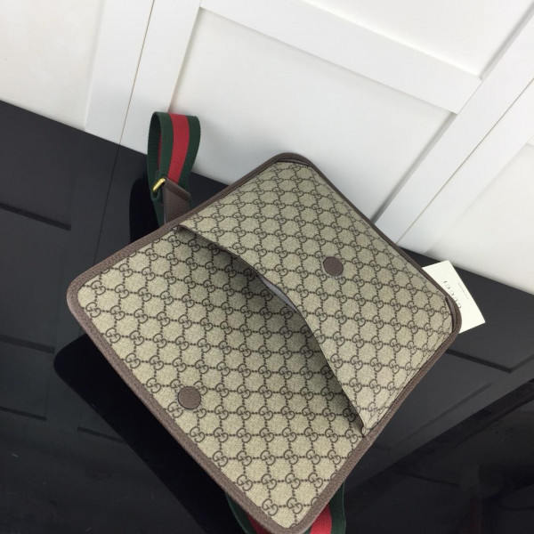 G*u*i gg messenger bag