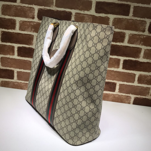 G*u*i tote bags