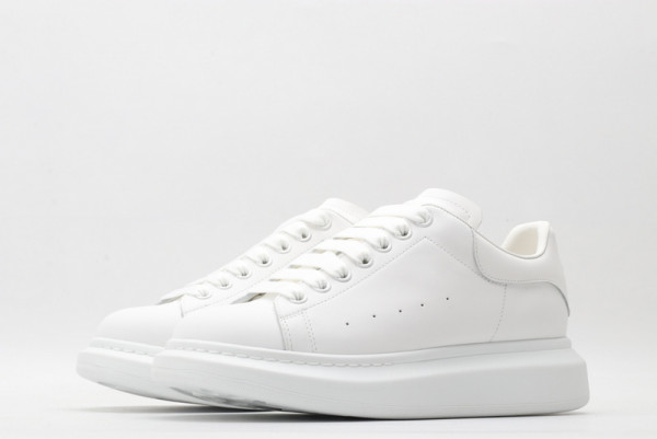 ale*d*r M*Q*en oversized sneaker