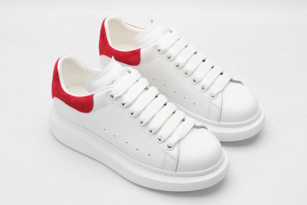 ale*d*r M*Q*en oversized sneaker