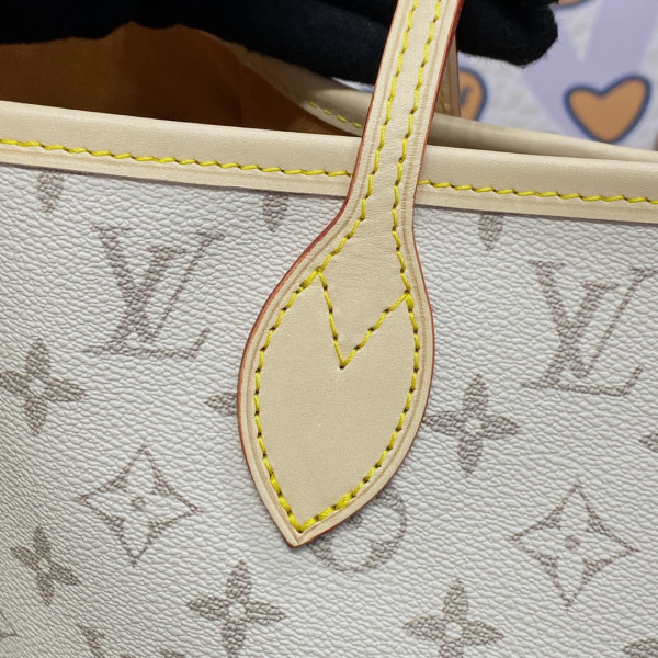 l0*is V*t0n neverfull mm