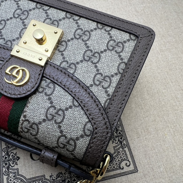 G*u*i gg matelassÉ small top handle bag
