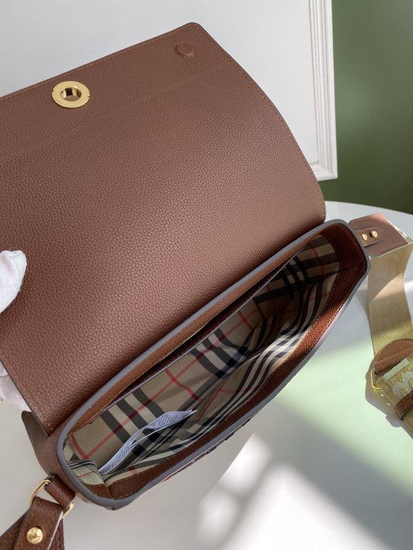 B**rry note crossbody bag-25-8.5-18cm