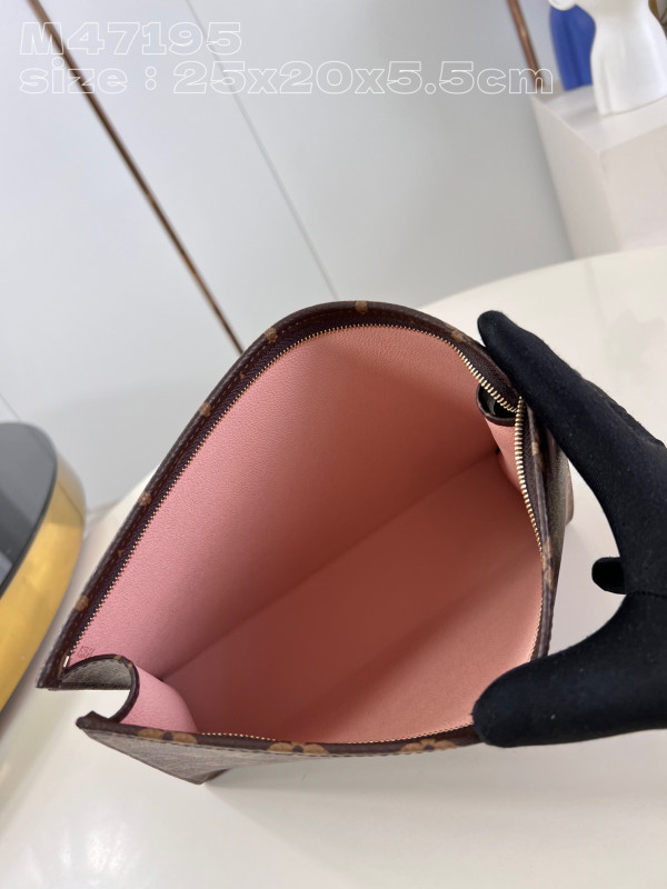l0*is V*t0n trio toilet pouch-25*20*5.5cm