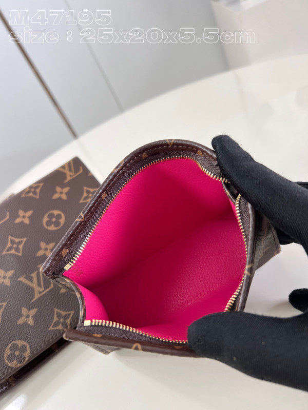 l0*is V*t0n trio toilet pouch-25*20*5.5cm