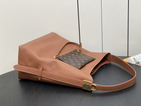 l0*is V*t0n low key hobo jh-31*35*18cm