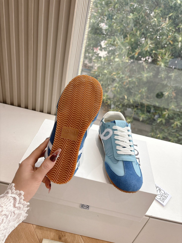 L0ew* ballet runner