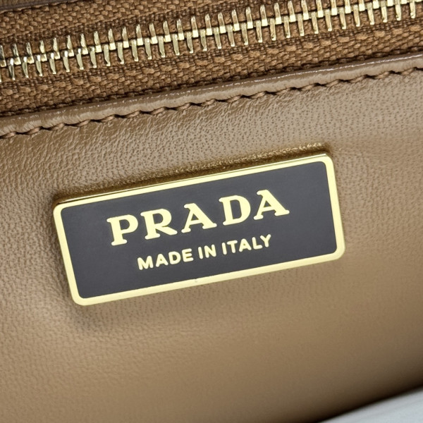 Pra*a soft sound medium leather shoulder bag