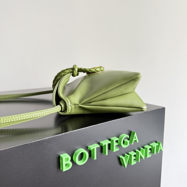 bo*te*ga Ve*ne*ta baby liberta - 24*15.5*5cm