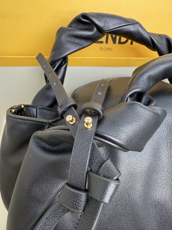 F**di spy small - 32*12*18cm