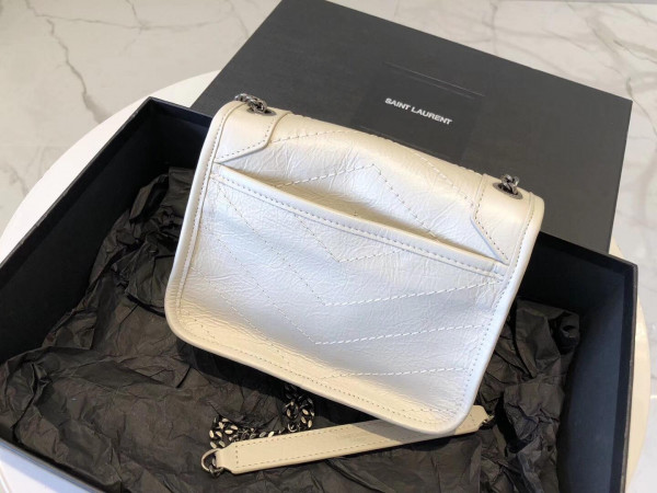 Y*L niki chain wallet